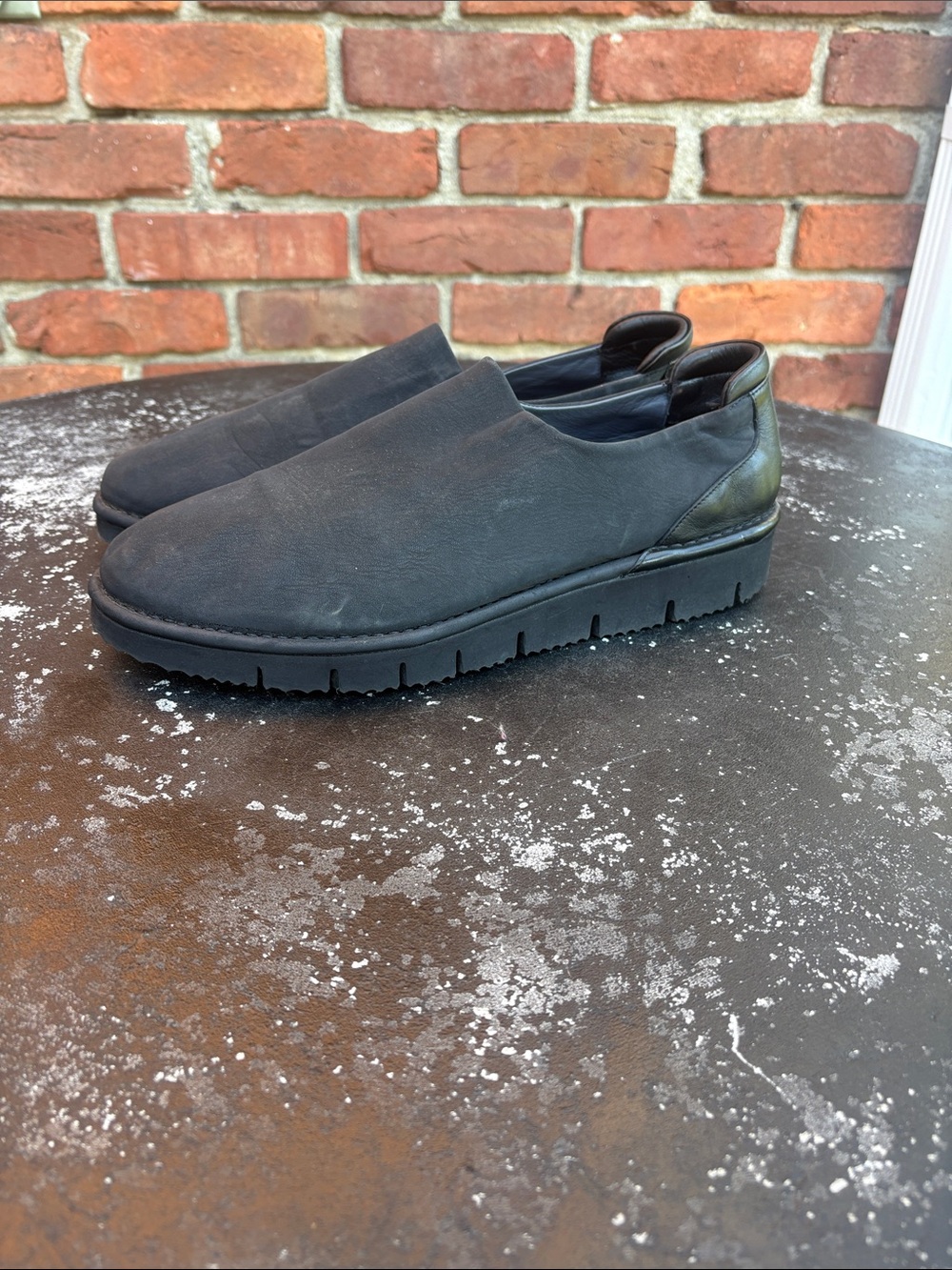 Men's Italian Leather Donald J. Pliner Slip-On Casual Shoes — Black, size 10.5